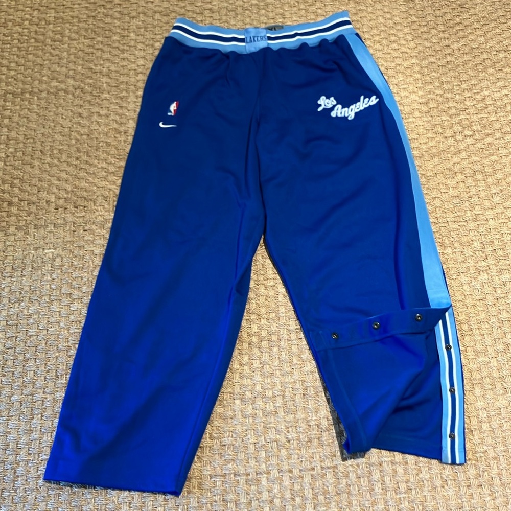NIKE vintage Los Angeles Lakers baby blue men’s warm up pants size XL RARE
